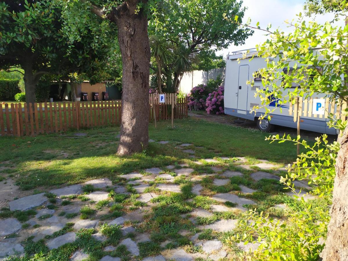 B&B Tra Mare E Marmo Марина-ді-Каррара Екстер'єр фото