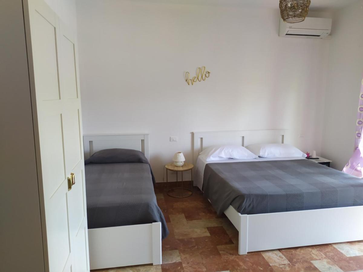 B&B Tra Mare E Marmo Марина-ді-Каррара Екстер'єр фото