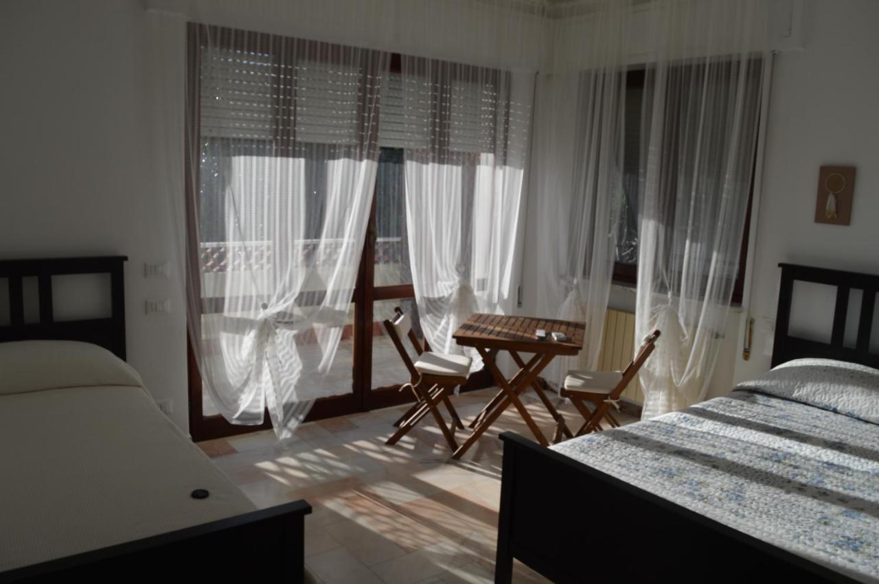 B&B Tra Mare E Marmo Марина-ді-Каррара Екстер'єр фото